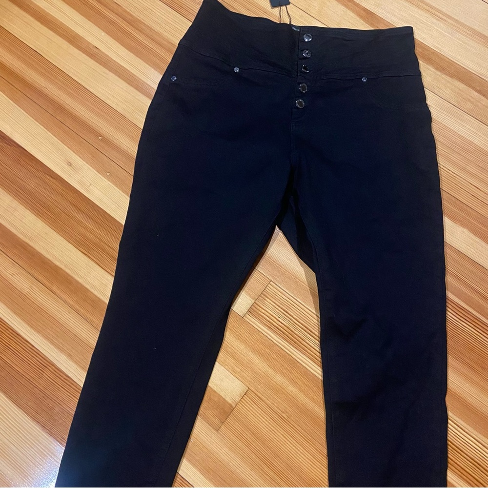 Black skinny jeans